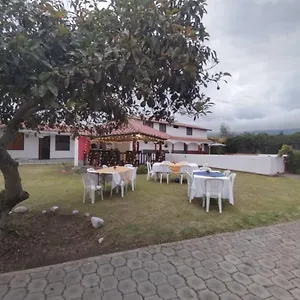 Quinta Winay *** Yaruqui