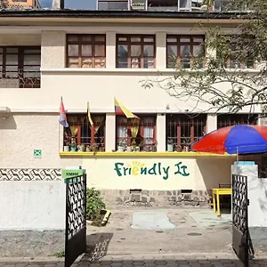 Friendly House & 2 Quito